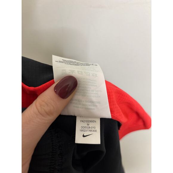 Nike Tempo Luxe Shorts Womens Medium Black Crimson Running Dri-FIT Run Division - Picture 7 of 7